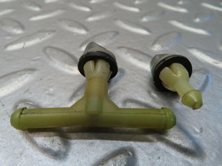 R107 SL windscreen washer nozzle used OEM