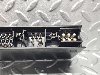 46783 Mercedes-Benz R129 320SL Coupe Hazard Warning Light Relay 1408207126