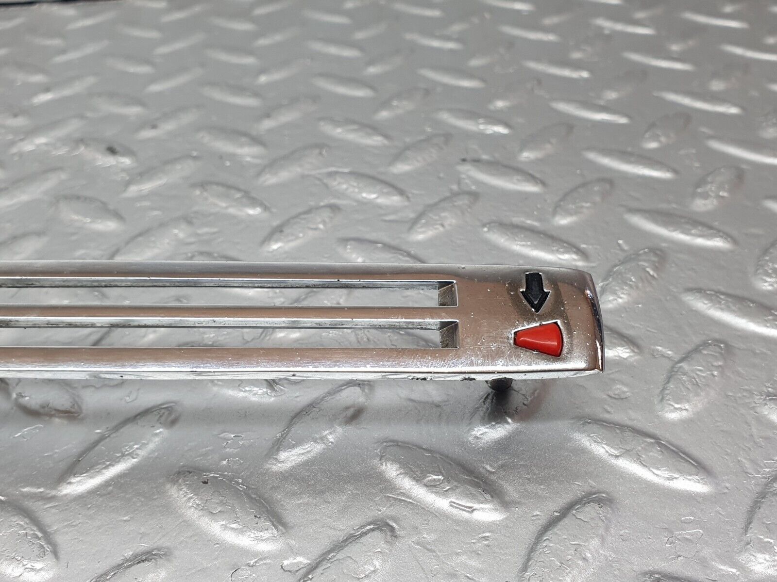 43350 Mercedes-Benz W108 280SE Dash Centre Heater Control Chrome