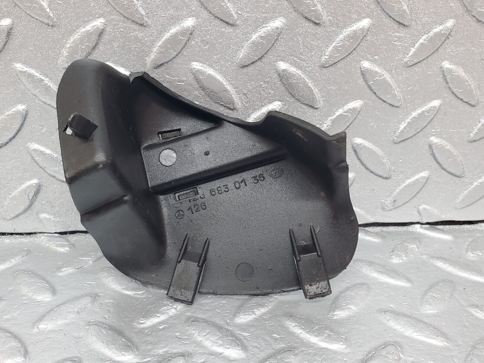 45636 Mercedes-Benz W126 420SE Engine Bay Cover Left 1266830136