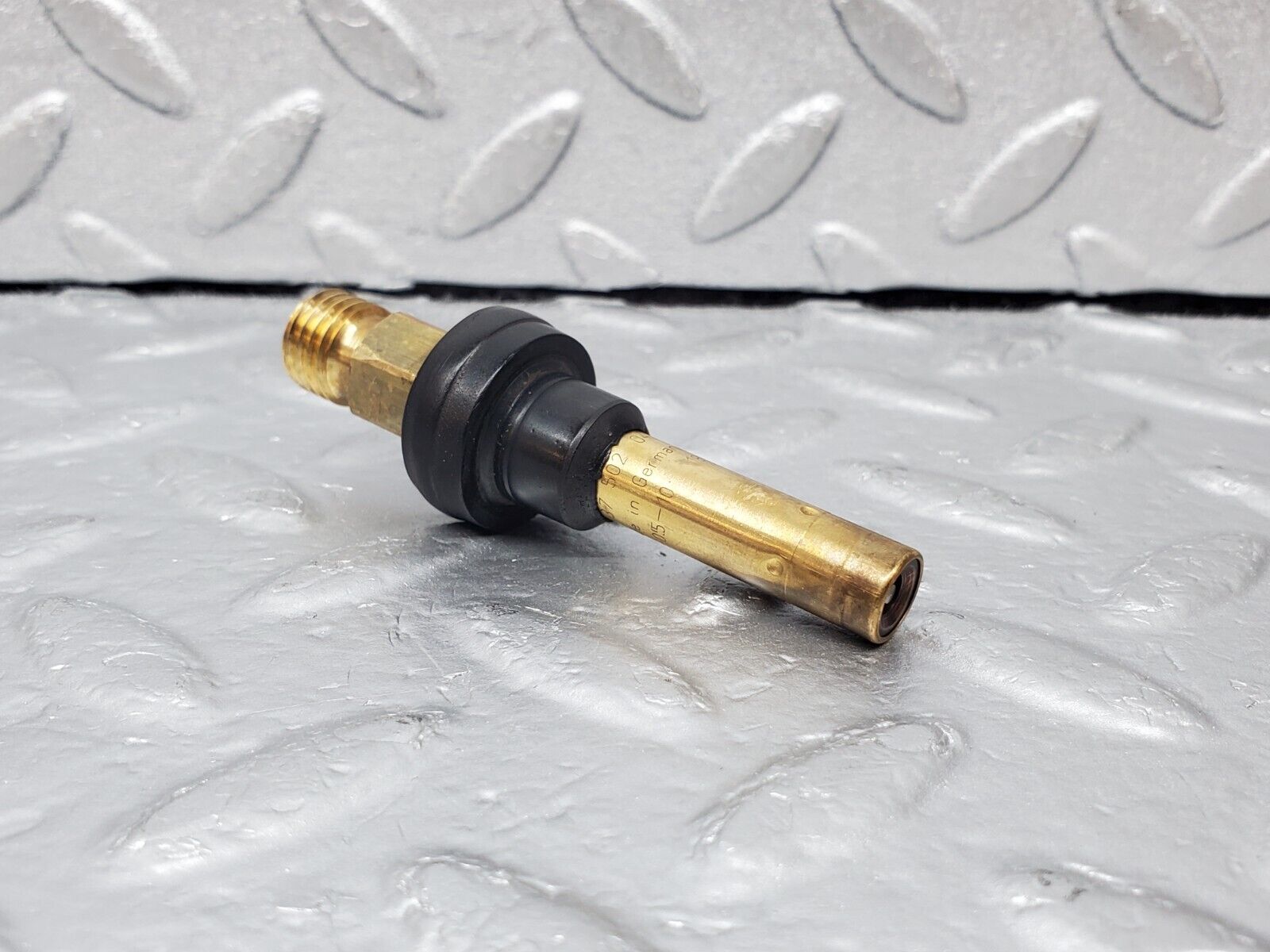 45340 Mercedes-Benz 280E M110.983 Fuel Injector Bosch 0437502047
