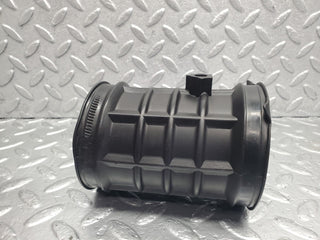 W124 Cabriolet air intake pipe used OEM