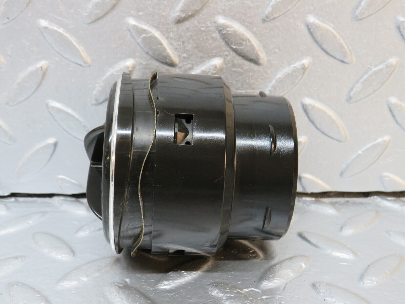 39820 Mercedes-Benz R107 350SL Dashboard Air Vent