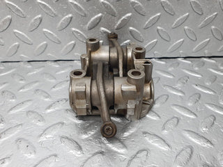 44010 Mercedes-Benz C123 230CE Rocker Arms Camshaft Bearing Block 1020512110