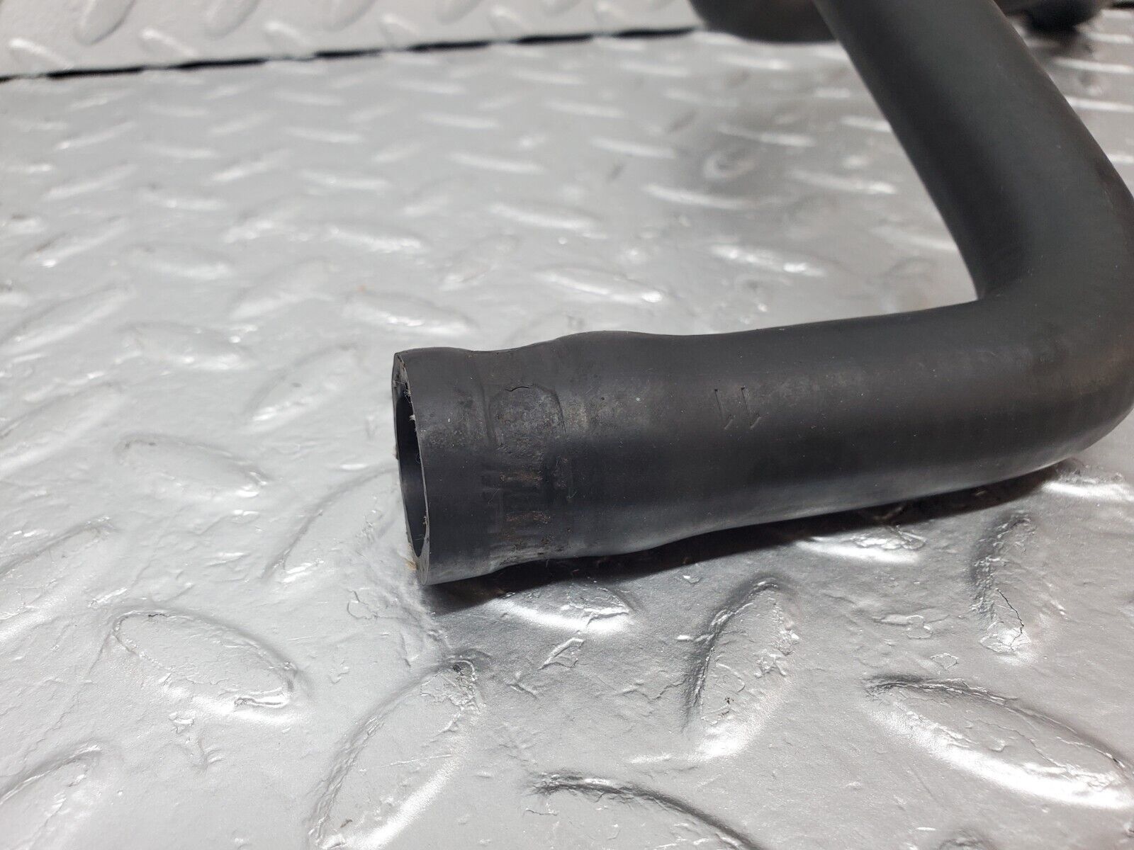 45133 Mercedes-Benz R129 300SL Coupe Radiator Coolant Hose Pipe 1295011082