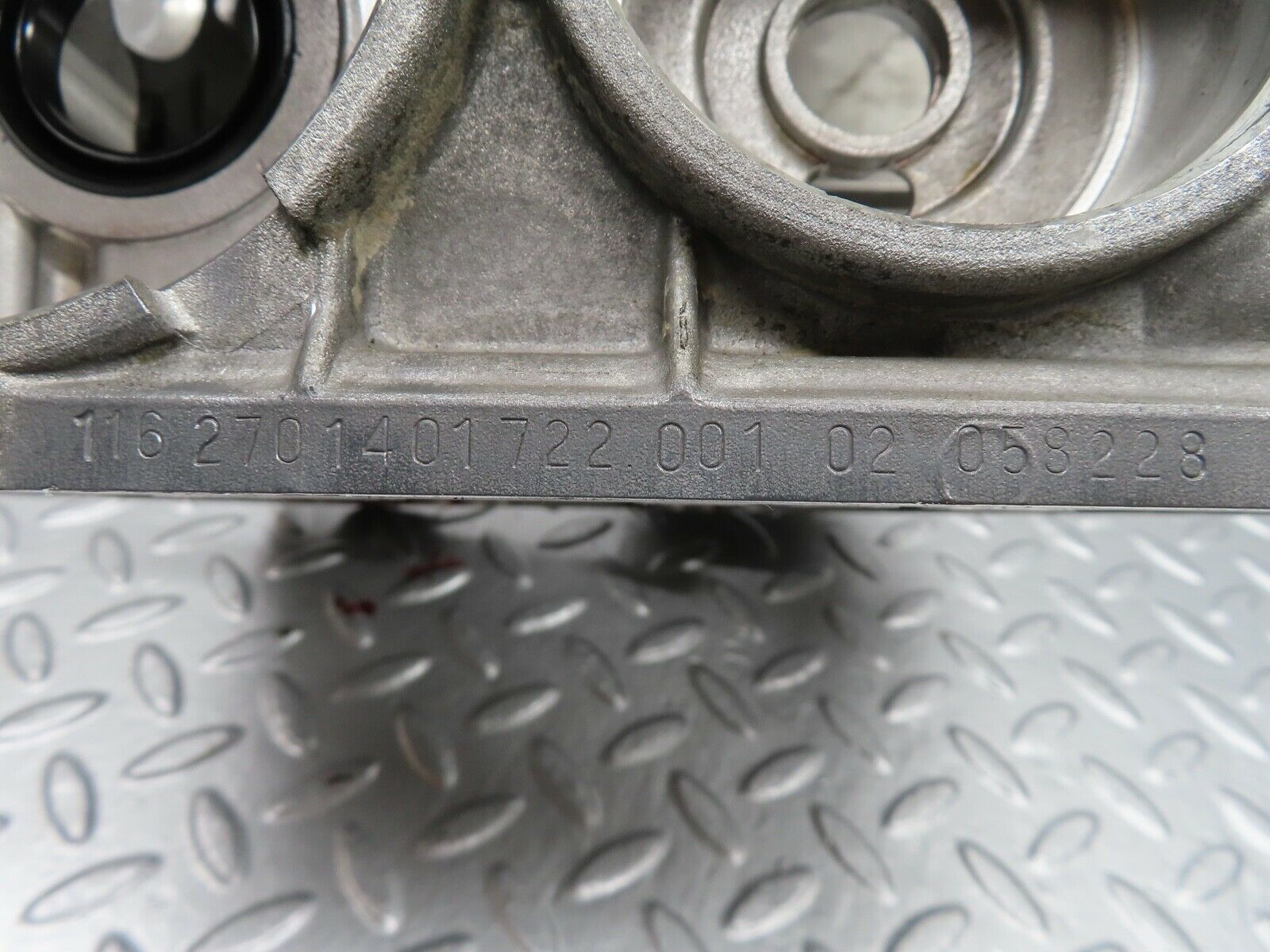 19780 Mercedes-Benz R107 450SL Automatic Gearbox Rear Flange 1152621145
