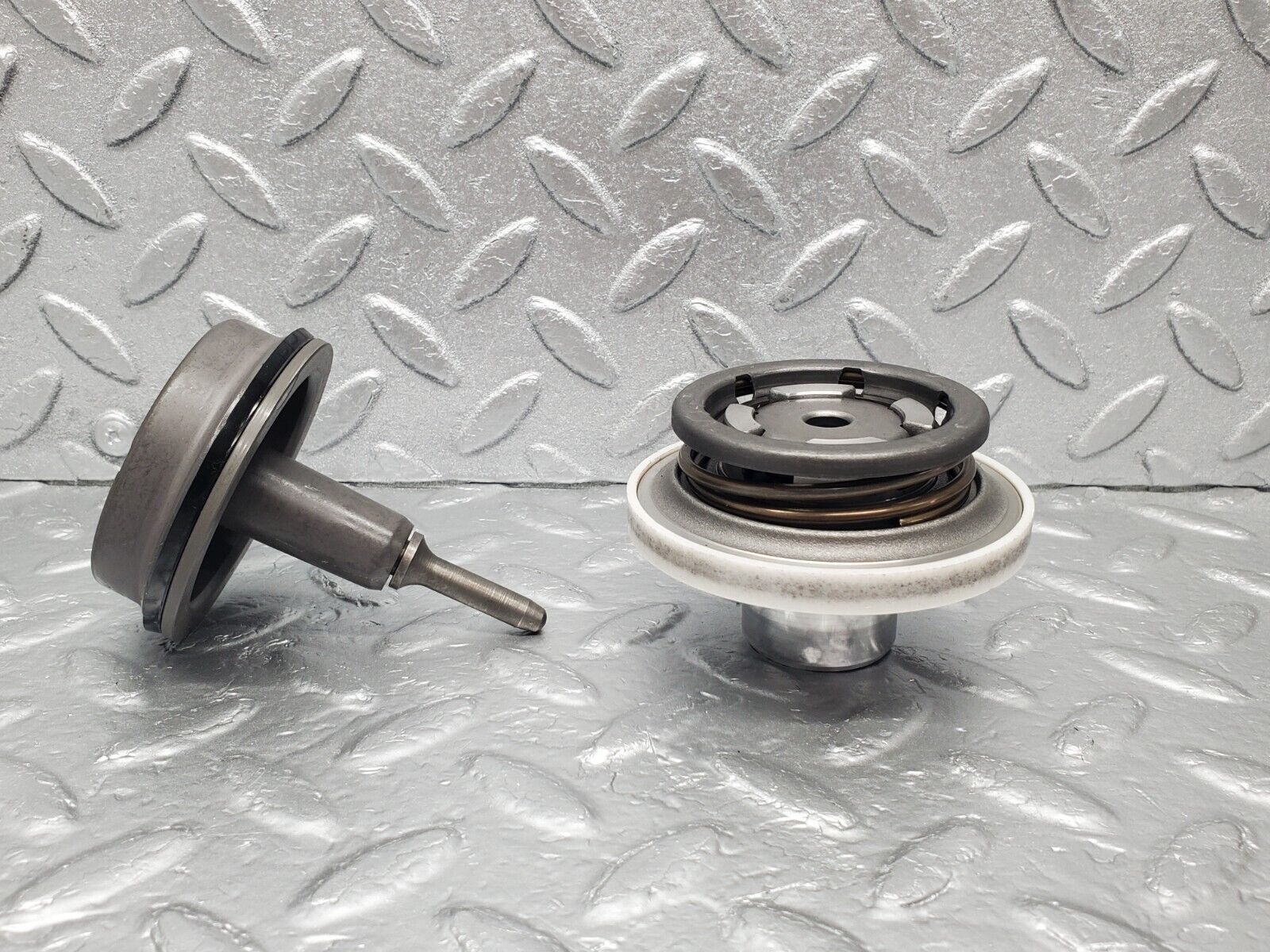46308 Mercedes-Benz W124 280E Automatic Gearbox Piston Set 722.433 2012770130