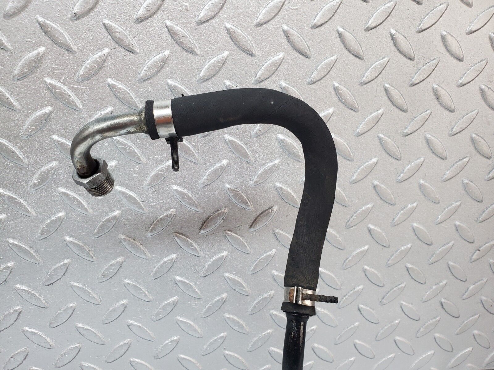 45824 Mercedes-Benz W126 420SE Oil Cooler Pipe
