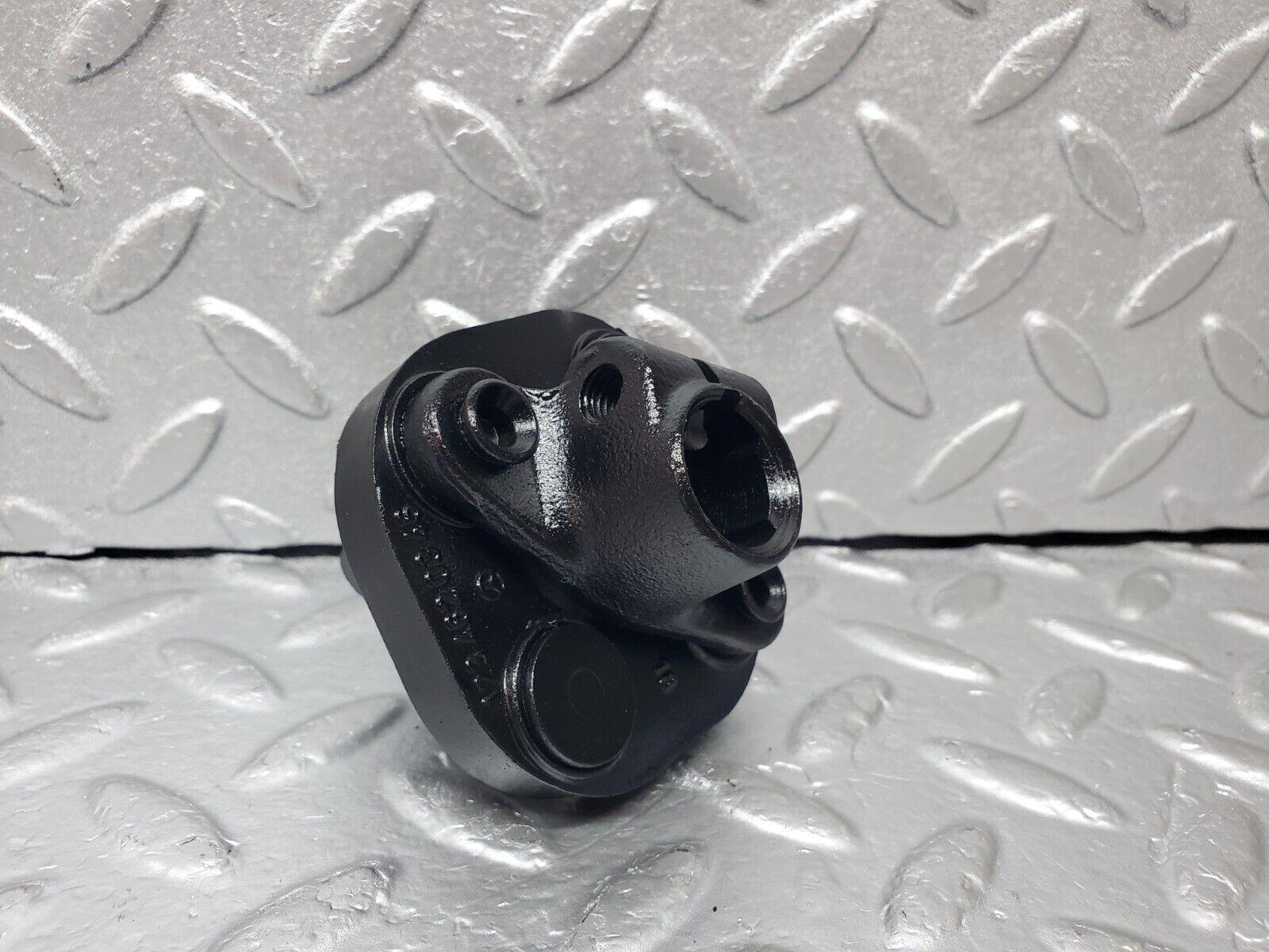 44495 Mercedes-Benz W123 280E Steering Column Lower Shaft Connector 1234620346
