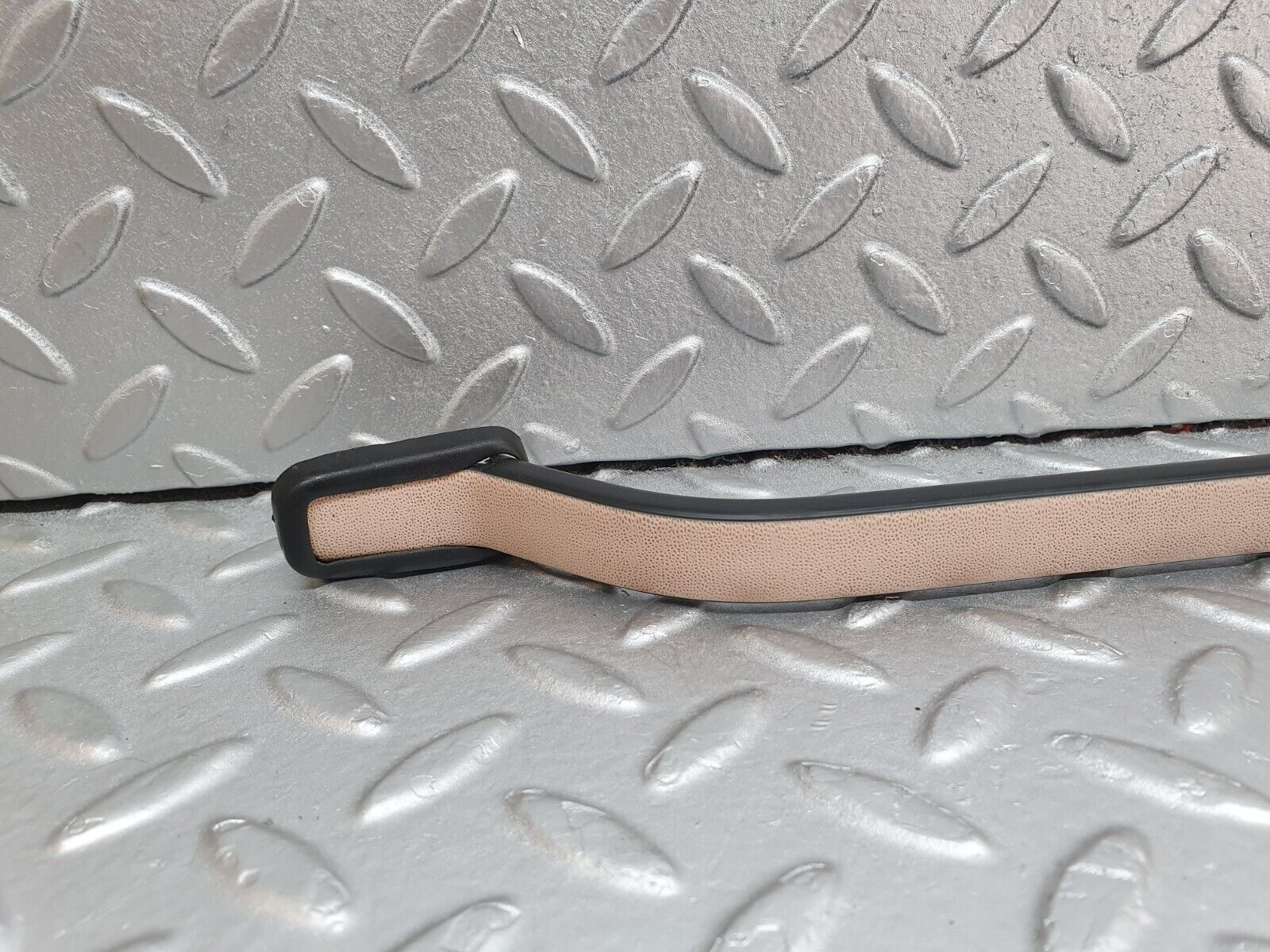 43770 Mercedes-Benz C126 380SEC Coupe Interior Roof Grab Handle Set