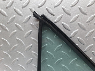 42870 Mercedes-Benz W201 190 2.0L Rear Right Quarter Window Glass 2017350624