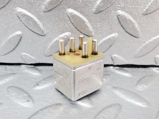 44360 Mercedes-Benz W123 280E Multi Purpose Relay 0015420219