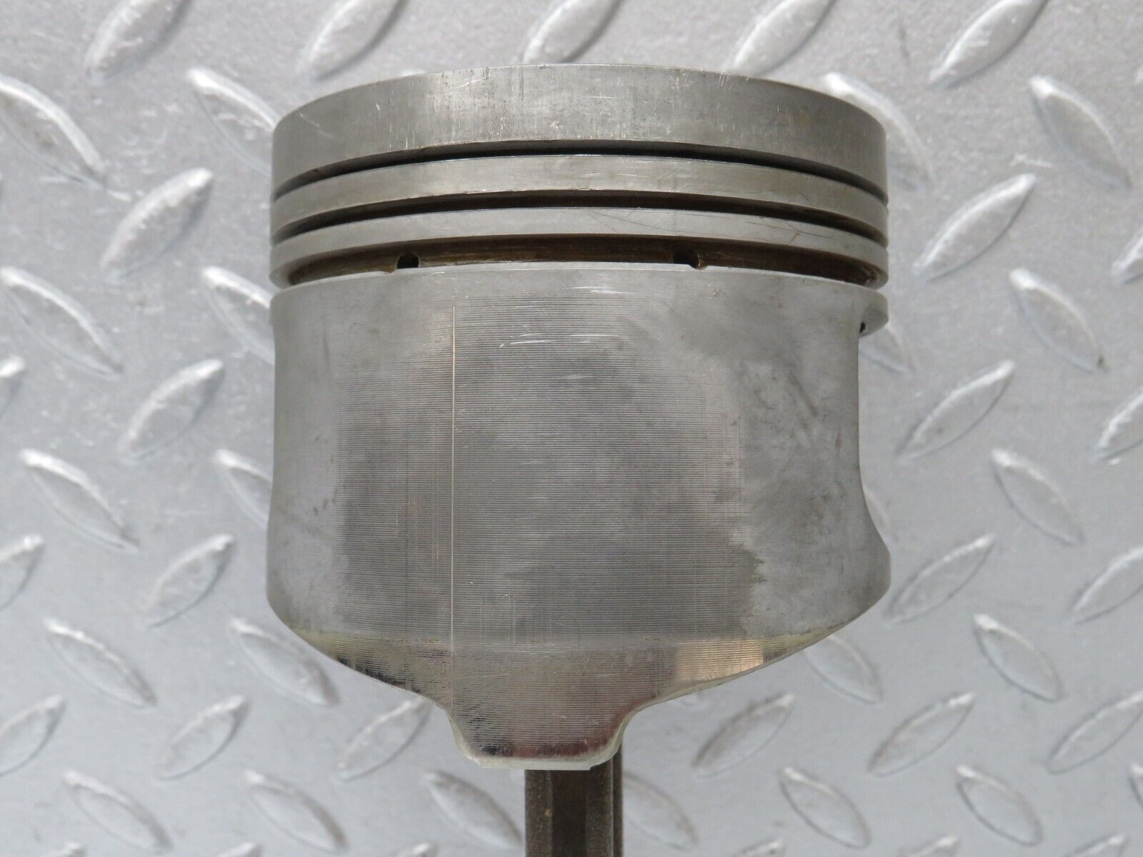 39306 Mercedes-Benz R107 500SL Piston With Connecting Rod 96,515mm