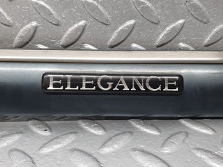 41803 Mercedes-Benz W202 C200 Front Left Fender Wing Centre Moulding 2026909162