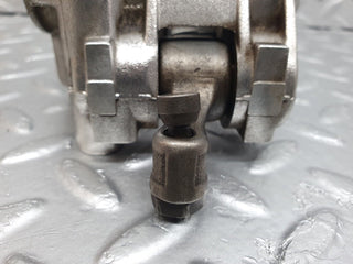 43065 Mercedes-Benz W123 Rocker Arms Camshaft Bearing Block 1020512110