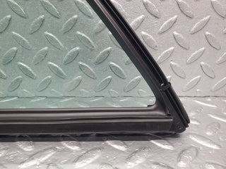 46249 Mercedes-Benz W124 280E Rear Right Quarter Window Glass 1247350624