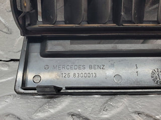 W126 centre console air vent used OEM