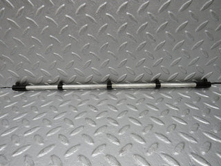 39157 Mercedes-Benz R107 500SL Camshaft Oil Tube