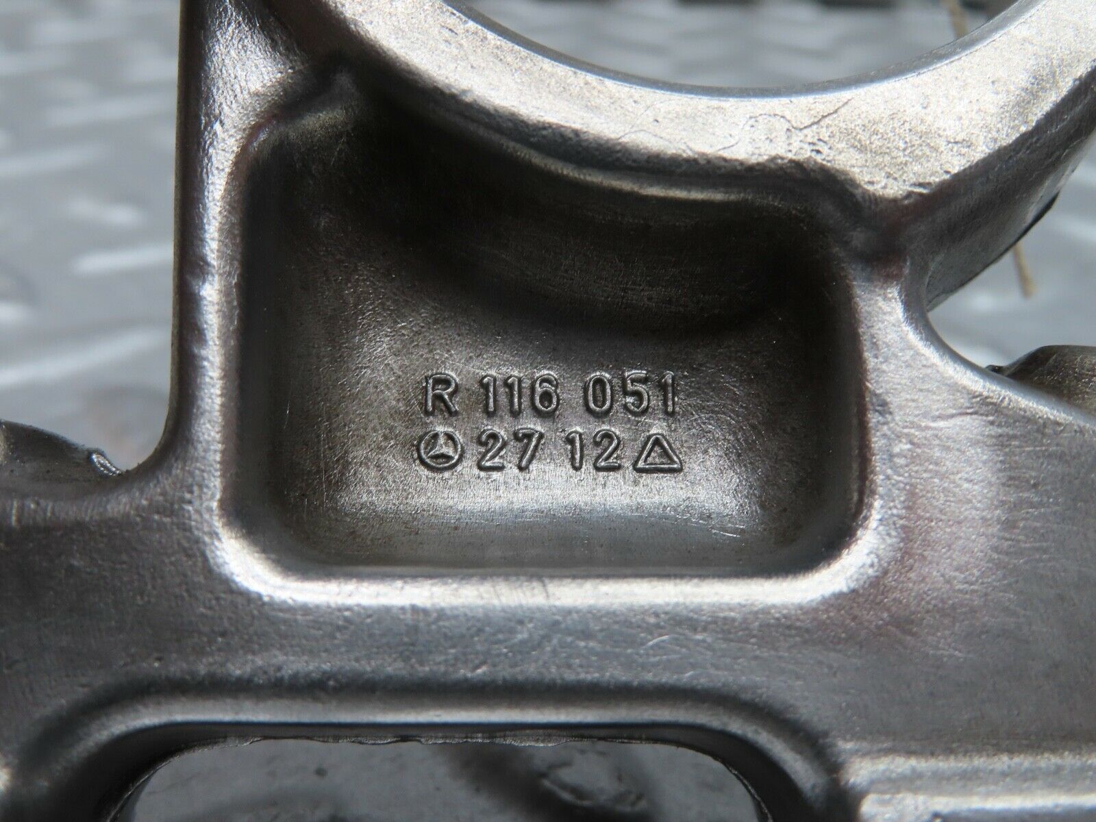 20676 Mercedes-Benz R107 450SL Camshaft Tower Bearing 1160512712