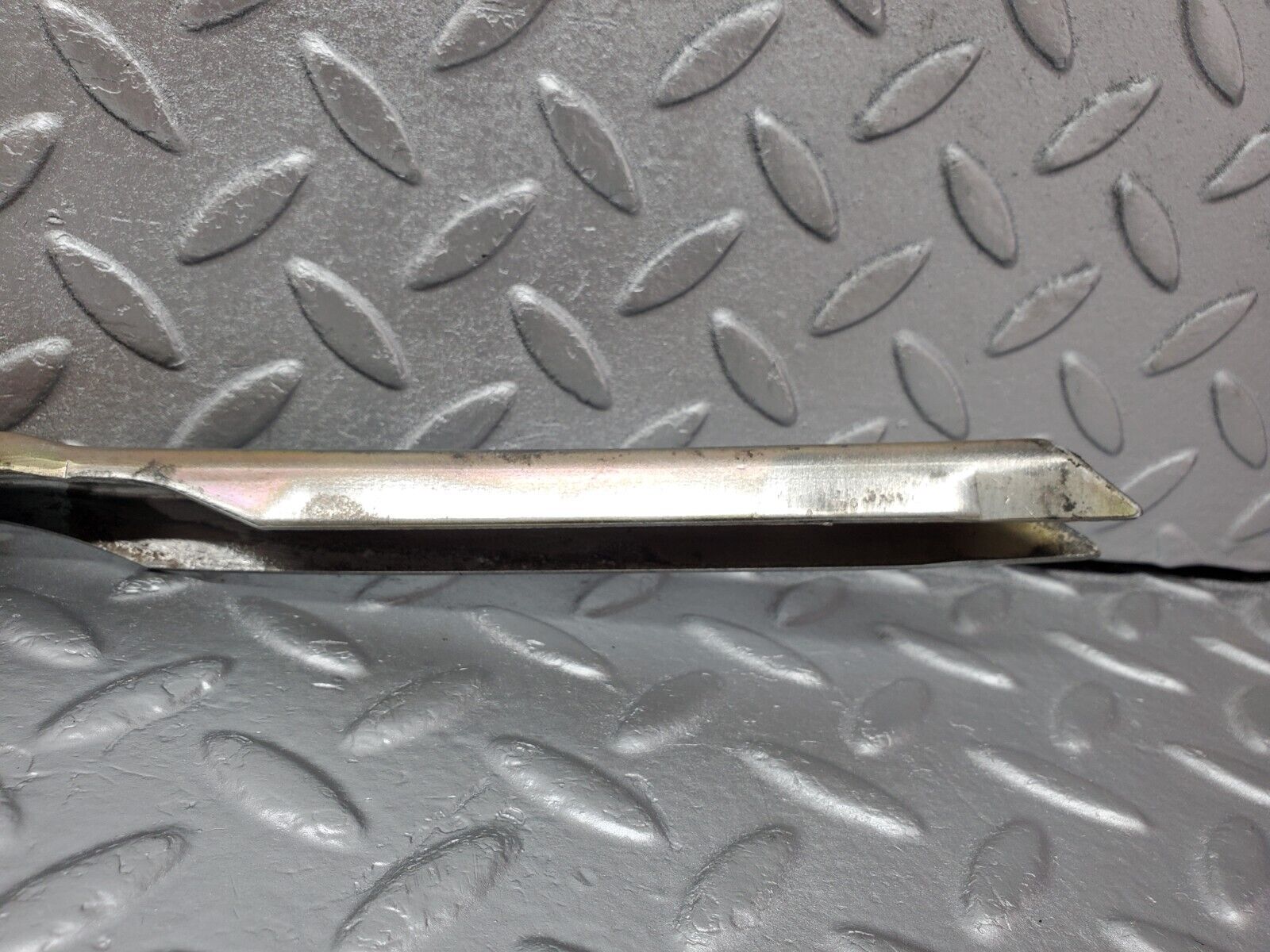 45241 Mercedes-Benz R129 300SL Coupe Right Door Front Window Channel