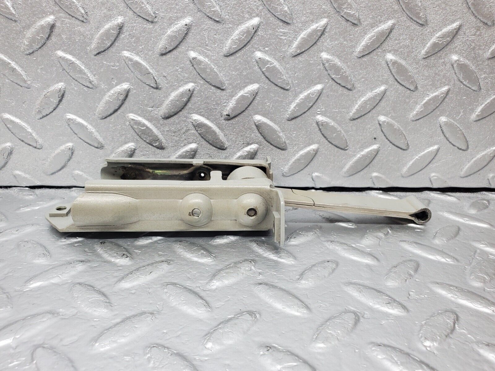 45549 Mercedes-Benz W126 420SE Door Safety Check Strap