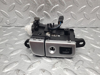 R230 glove box lock used OEM