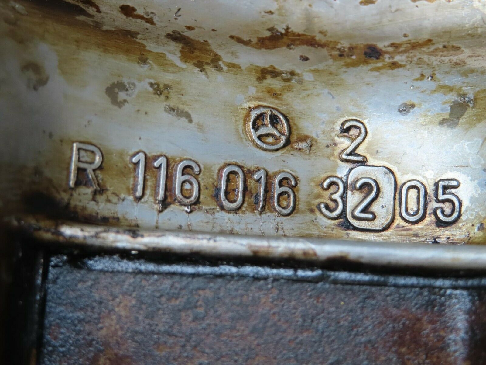 15667 Mercedes-Benz R107 450SL Cylinder Head Valve Cover Left Side 1160163205