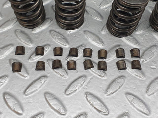 W123 valve springs set 8 pcs used OEM