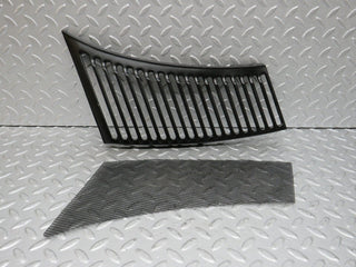 40080 Mercedes-Benz R107 350SL Air Intake Grill Right Side