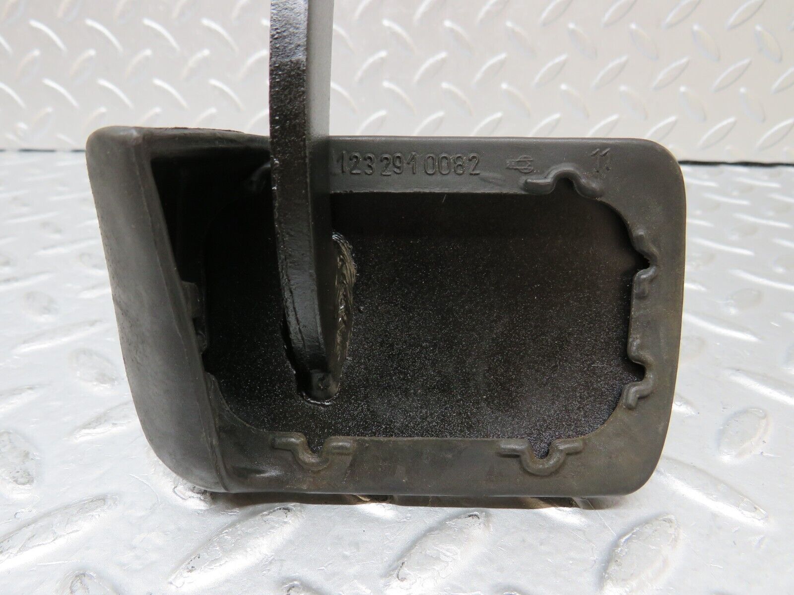 35497 Mercedes-Benz R107 280SL Brake Pedal With Rubber 1232910082