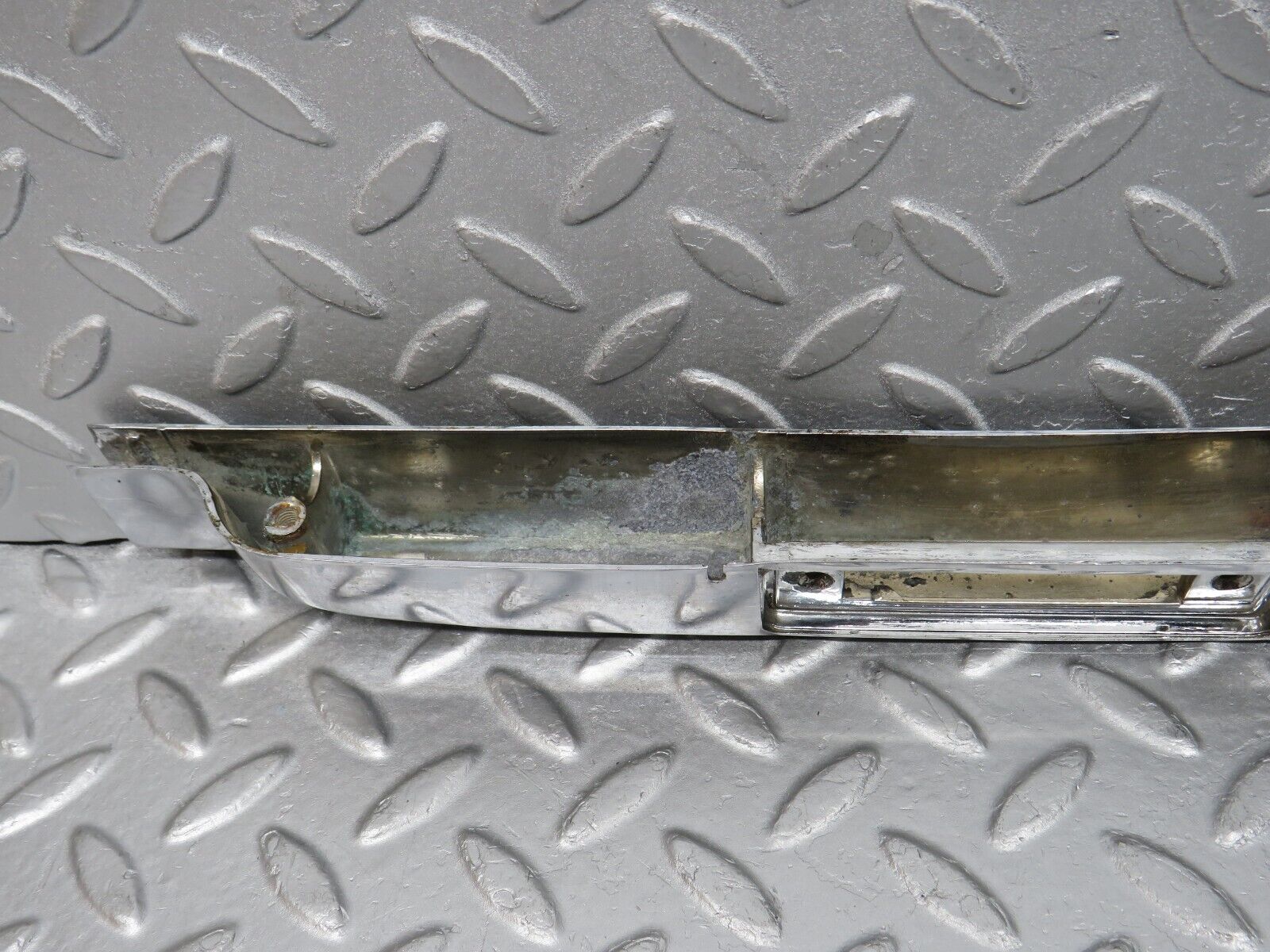 39142 Mercedes-Benz R107 500SL Trunk Chrome Handle Trim