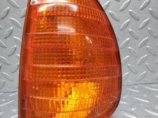 46401 Mercedes-Benz C123 280CE Coupe Front Left Indicator Light Bosch 32739R6