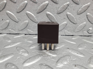 R107 SL light relay used OEM