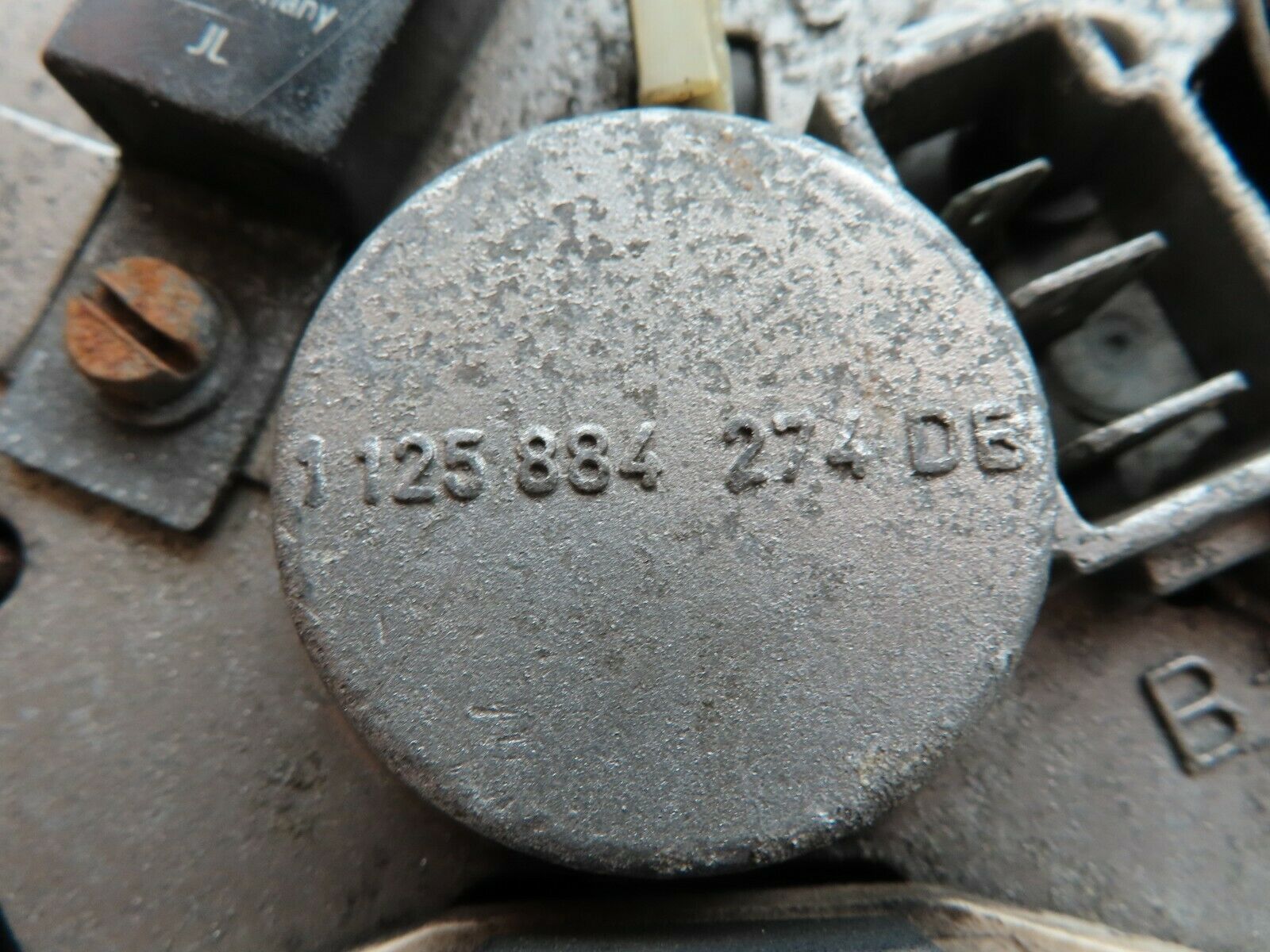 5057 Mercedes-Benz R107 350SL Alternator Bosch 1125884274