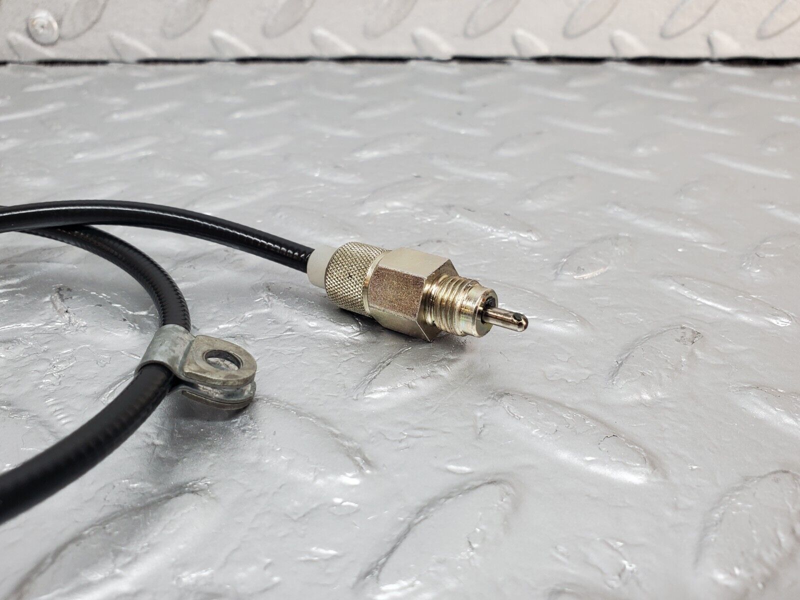 44805 Mercedes-Benz W124 220E Gearbox Cable 1242670364