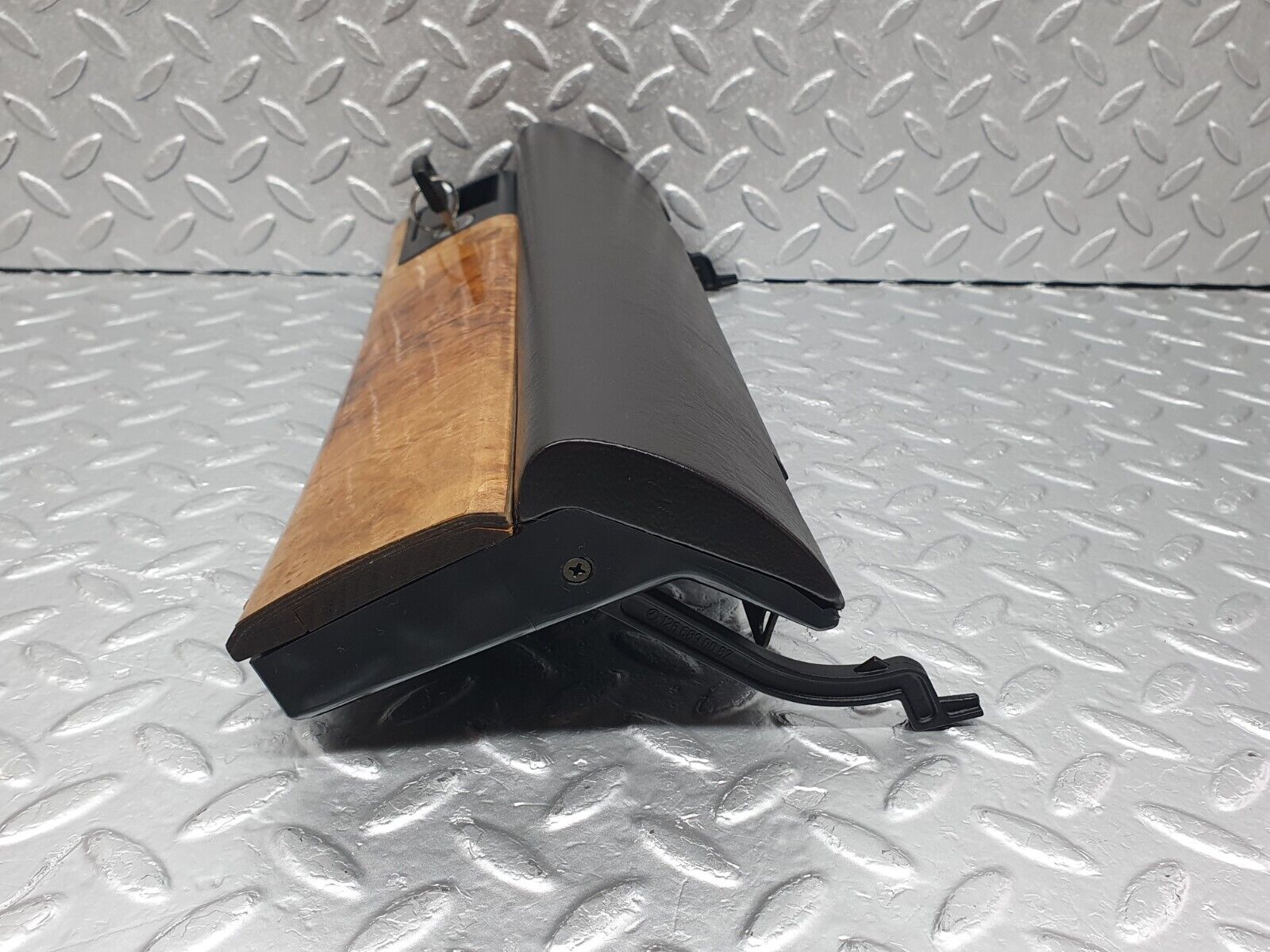 43708 Mercedes-Benz C126 380SEC Coupe Glove Box Door With Key