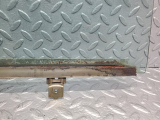 S123 Wagon rear right door window glass used OEM