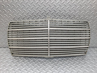 44103 Mercedes-Benz C123 230CE Coupe Bonnet Grill