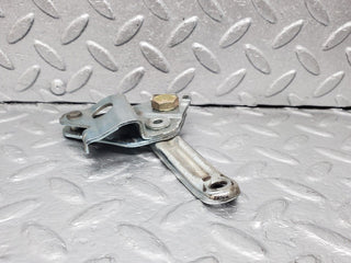 45882 Mercedes-Benz W126 420SE Front Left Seat Belt Bracket