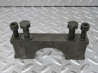 32868 Mercedes-Benz C107 R107 350 V8 Crankshaft Bearing Block 1160110312