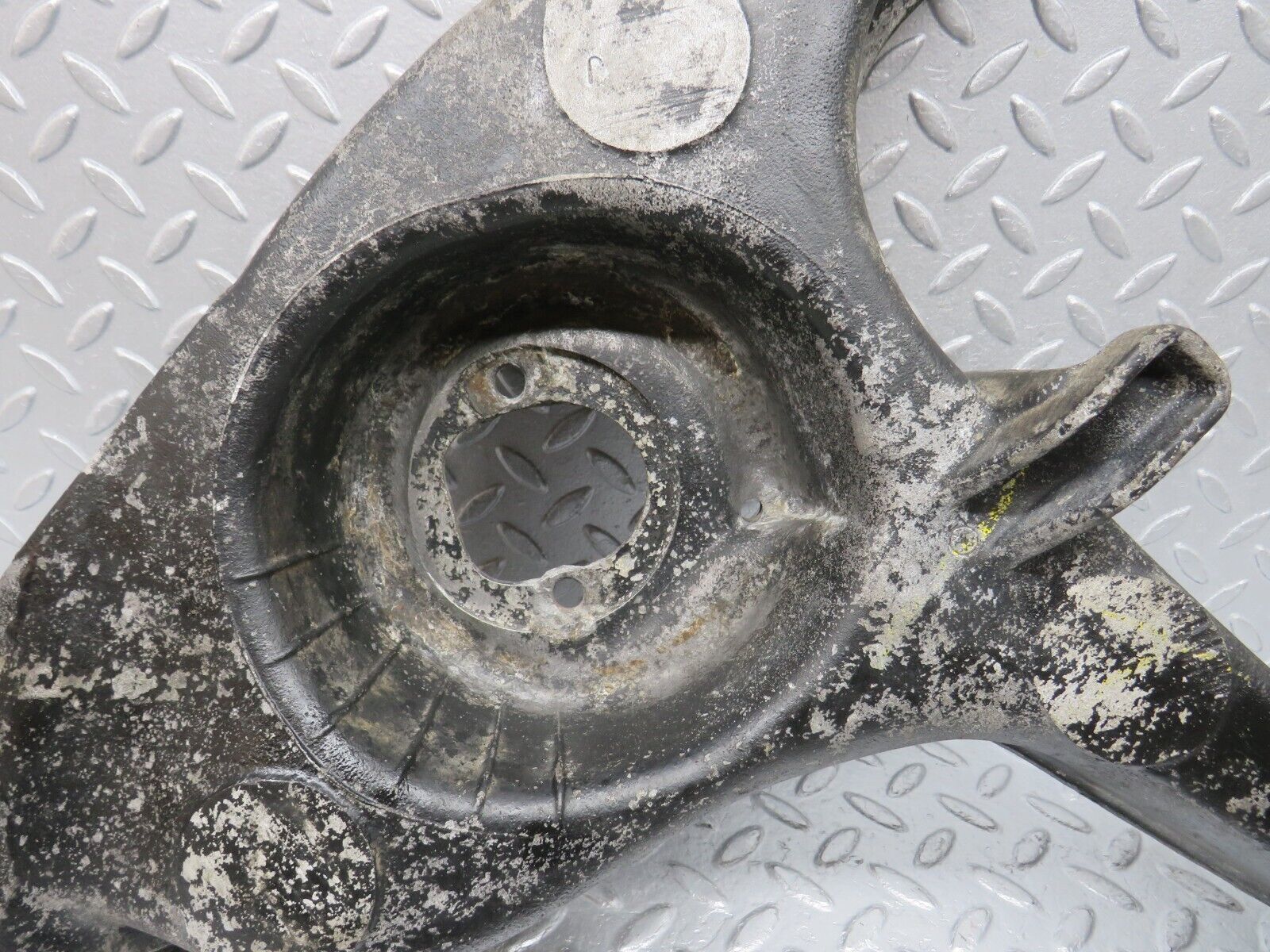 39312 Mercedes-Benz R107 500SL Trailing Arm Control Arm Rear Right 1263520504