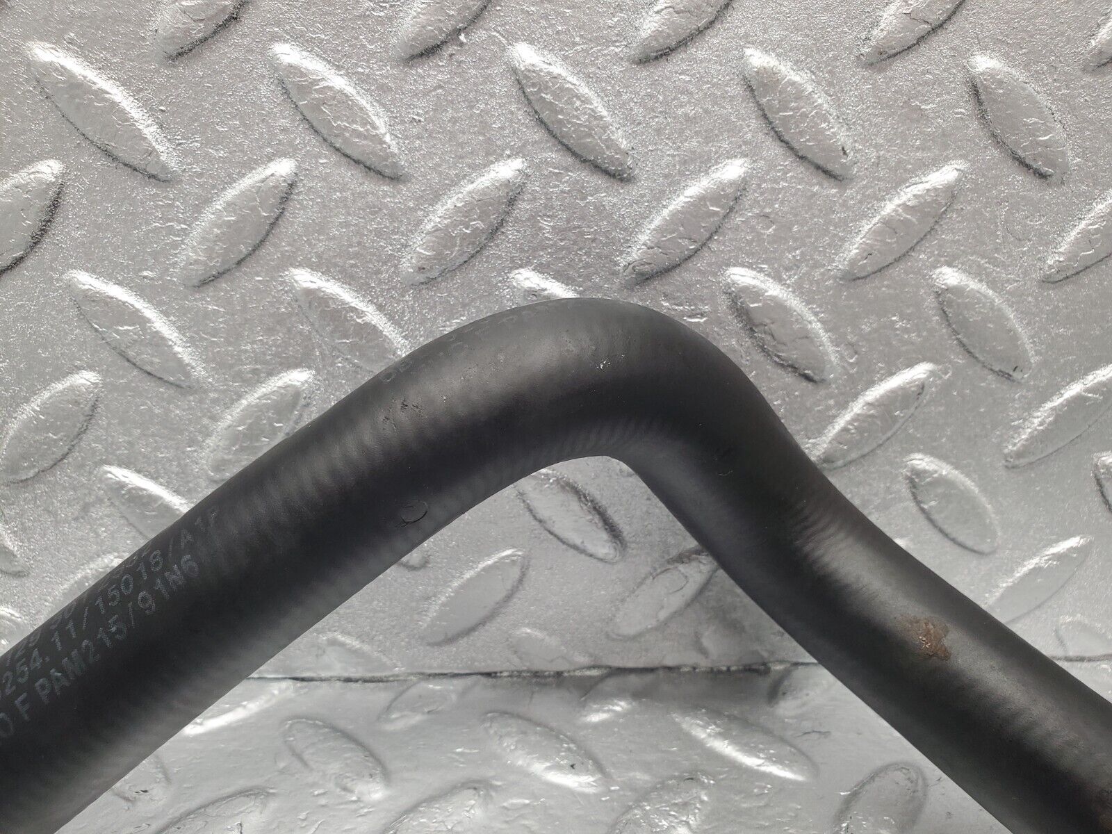 46907 Mercedes-Benz R129 320SL Coupe Radiator Lower Hose Pipe 1295012582