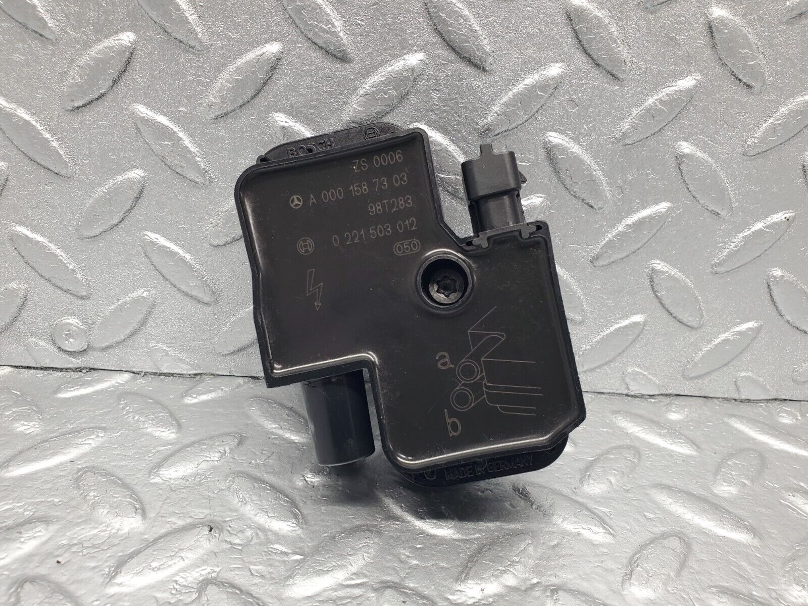 43740204