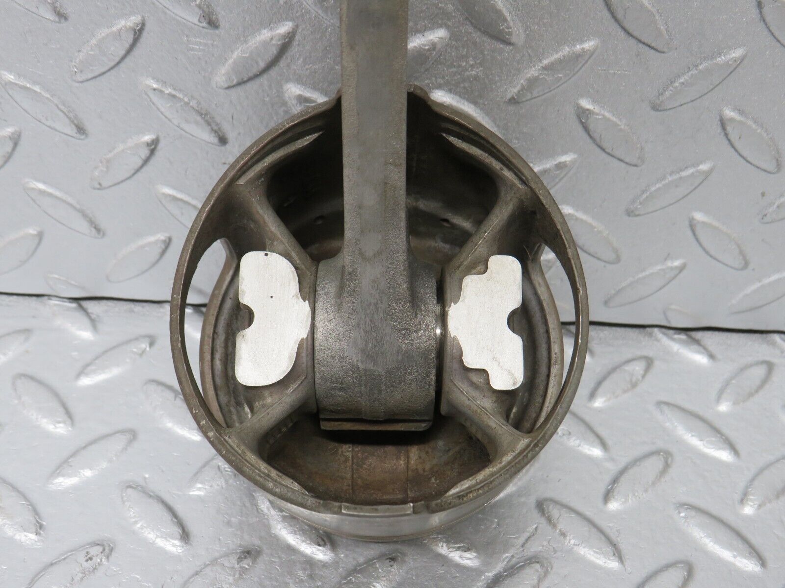 39302 Mercedes-Benz R107 500SL Piston With Connecting Rod 96,515mm