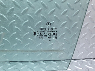 41994 Mercedes-Benz W202 C200 Front Left Door Window Glass