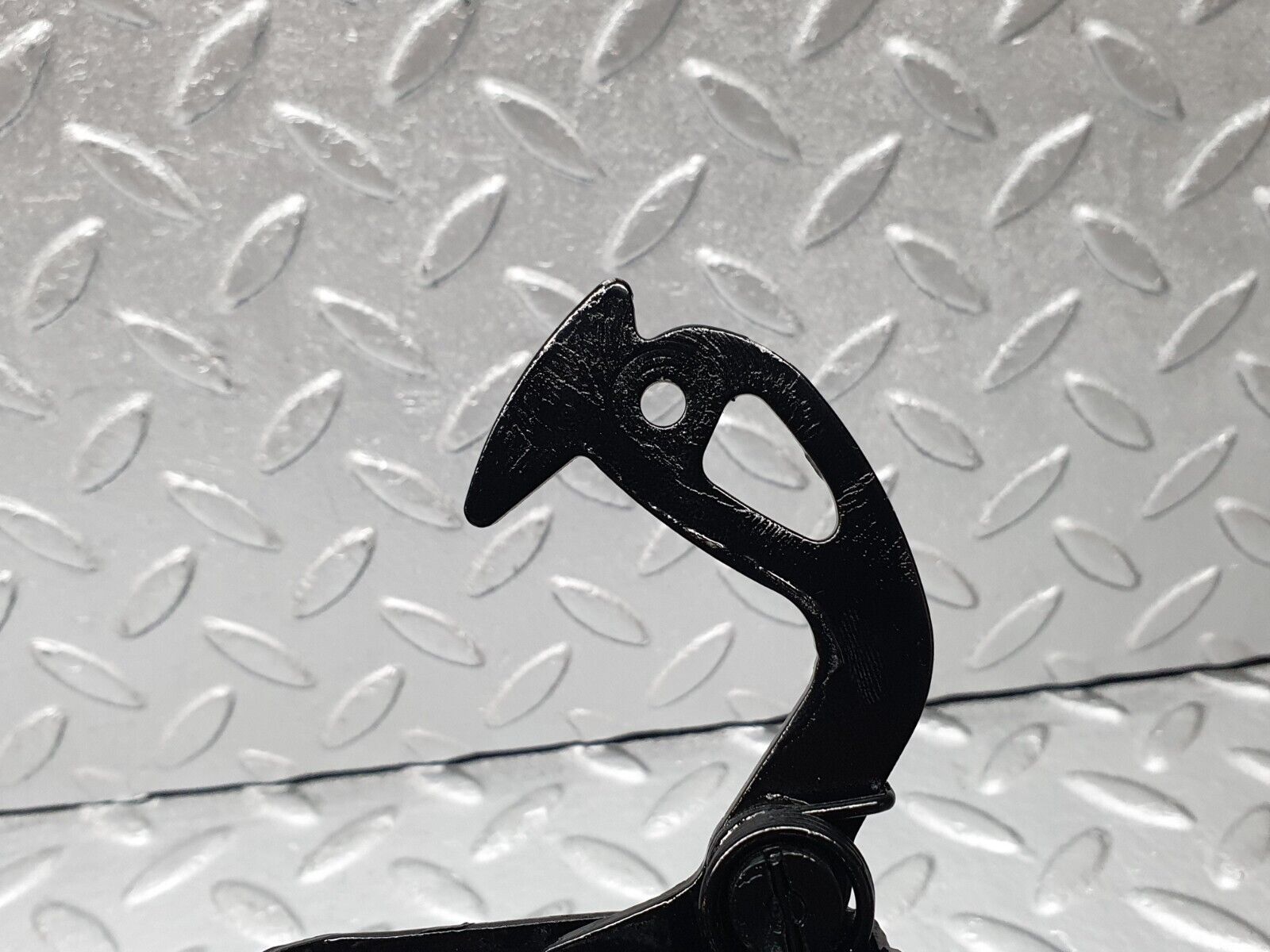 44069 Mercedes-Benz C123 230CE Coupe Bonnet Safety Latch