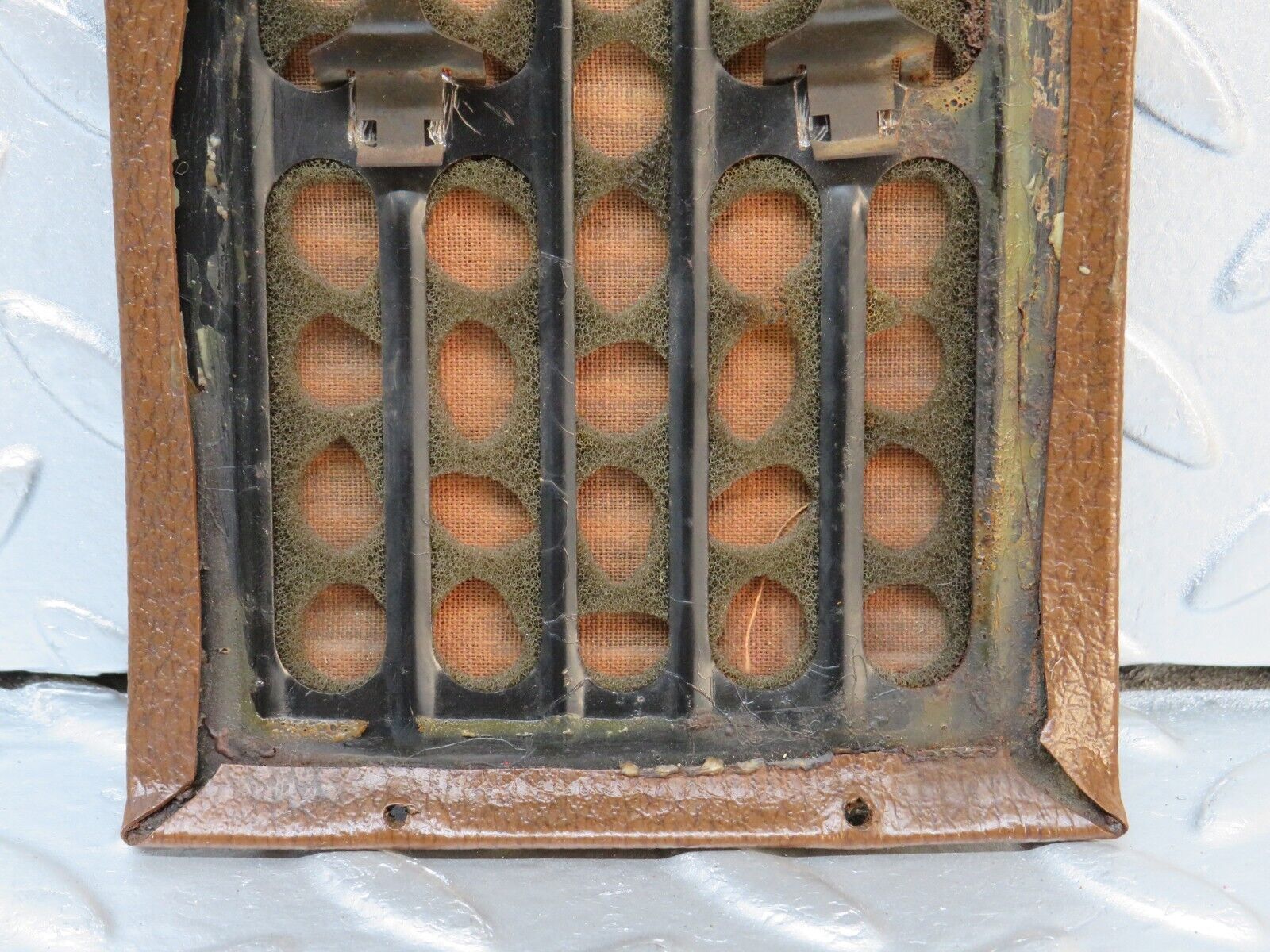 39816 Mercedes-Benz R107 350SL Dashboard Speaker Cover Brown Left Side