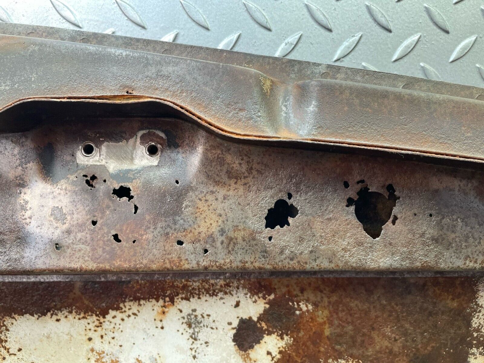 40040 Mercedes-Benz R107 350SL Bonnet