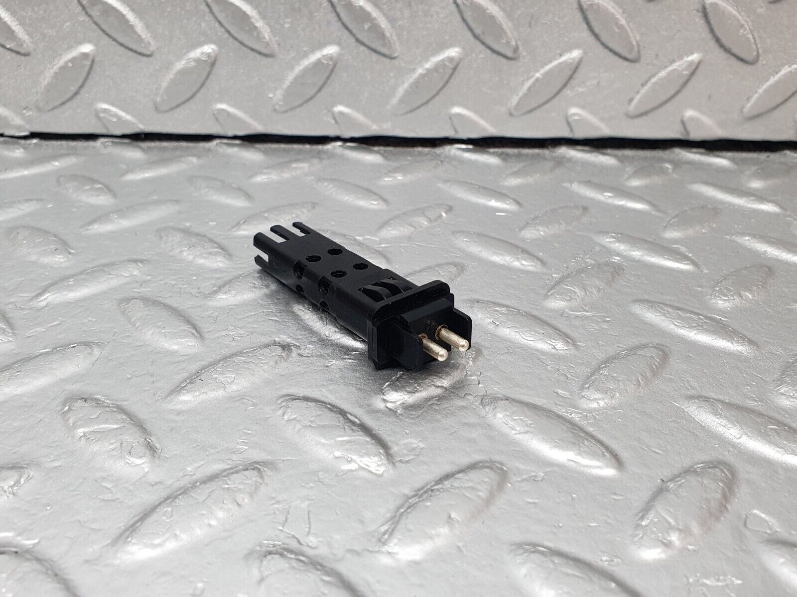 43660 Mercedes-Benz C126 380SEC Coupe Temperature Sensor Bosch