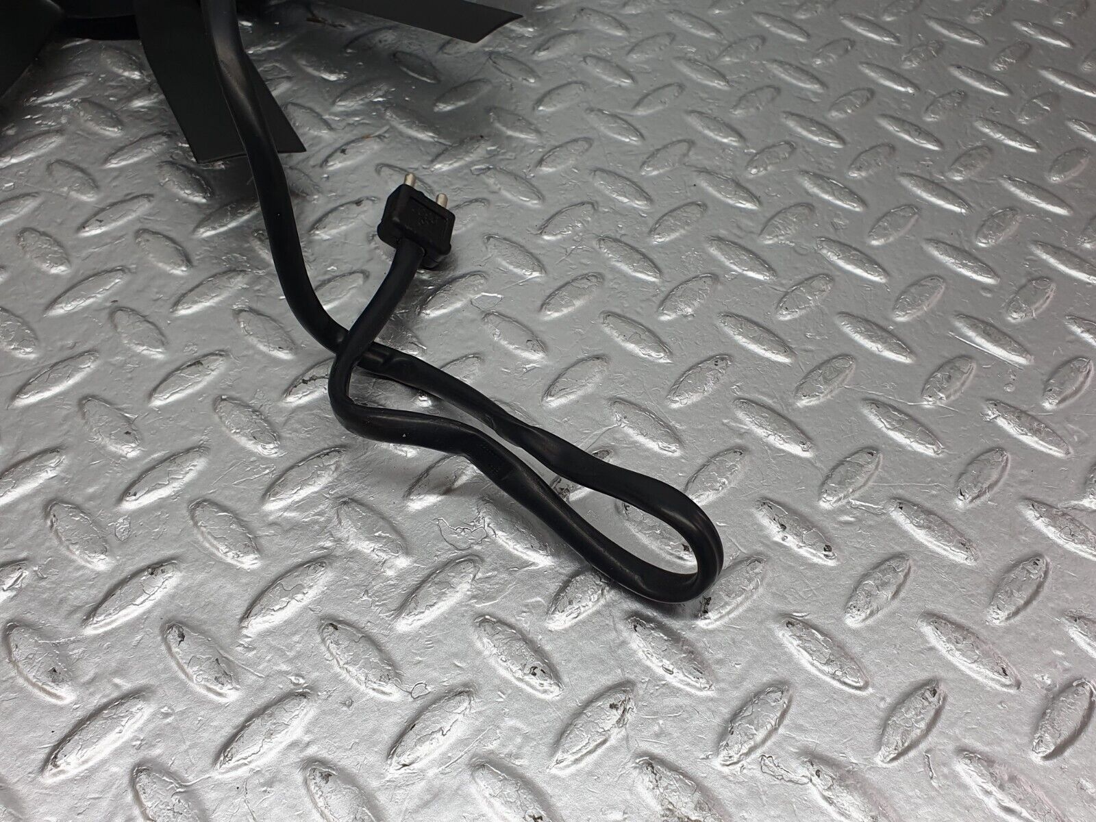 43808 Mercedes-Benz C126 380SEC Coupe Radiator Cooling Fan Bosch